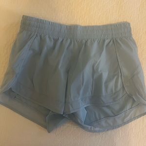 Athleta size Medium HIGH RISE MESH RACER RUN SHORT